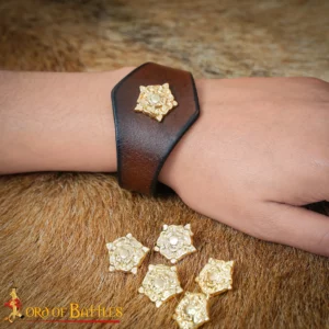 Borchie in ottone con rosa Tudor, set 5 pezzi