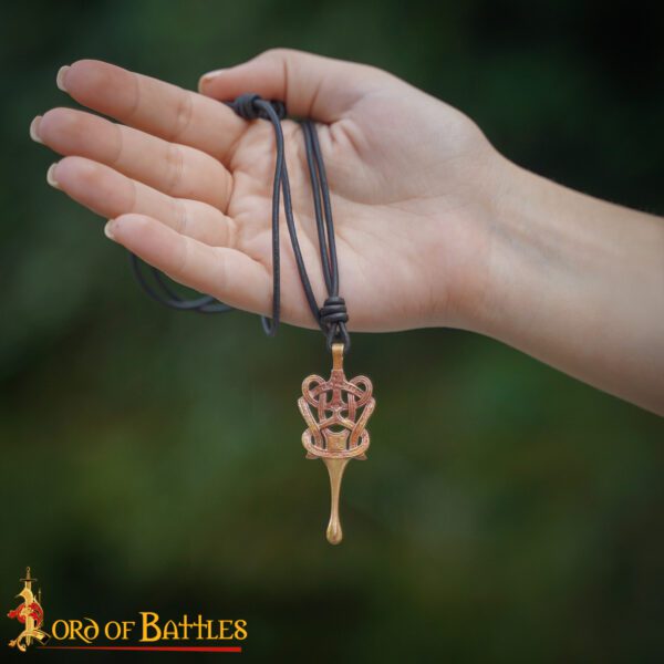 Ciondolo motivi celtici, in bronzo con laccetto - immagine 3
