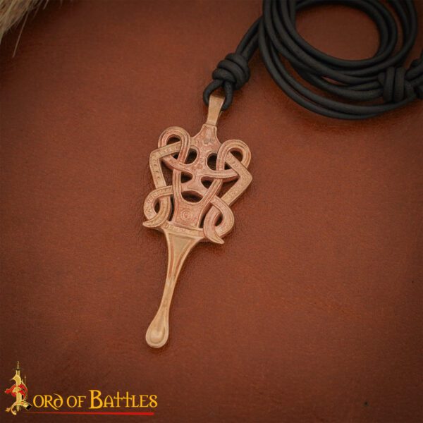 Ciondolo motivi celtici, in bronzo con laccetto - immagine 4