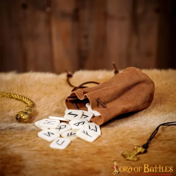 Rune in osso, con sacchetto in pelle - immagine 4
